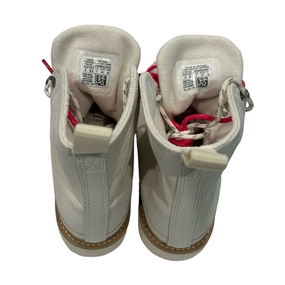 CONVERSE Off-White Unisex Chuck Taylor Crafted Boots Size 8Mens / 9.5Womens‎ - Picture 8 of 8